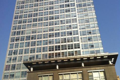 西湖文化广场地铁口越都商务大厦半层出租